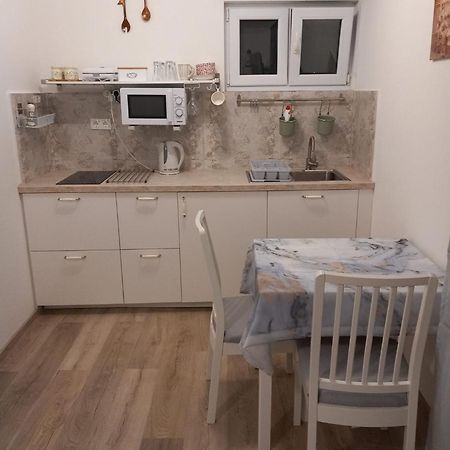 Ivka Apartment Хвар Екстериор снимка