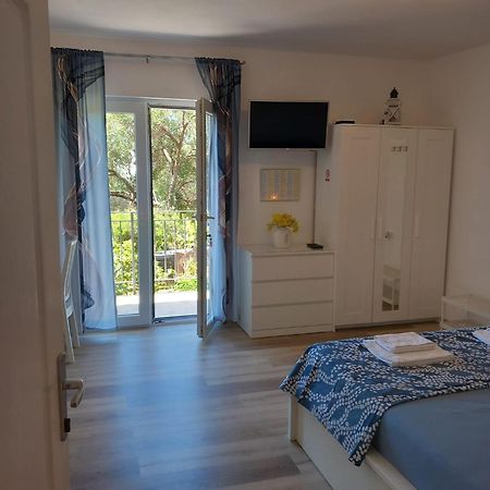 Ivka Apartment Хвар Екстериор снимка