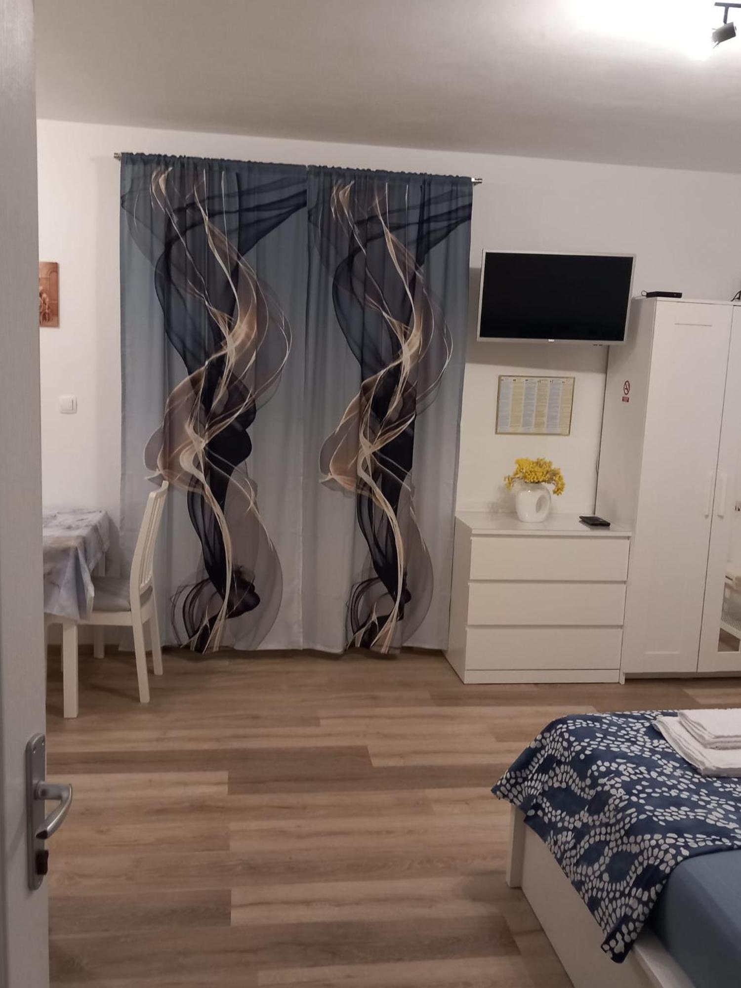 Ivka Apartment Хвар Екстериор снимка